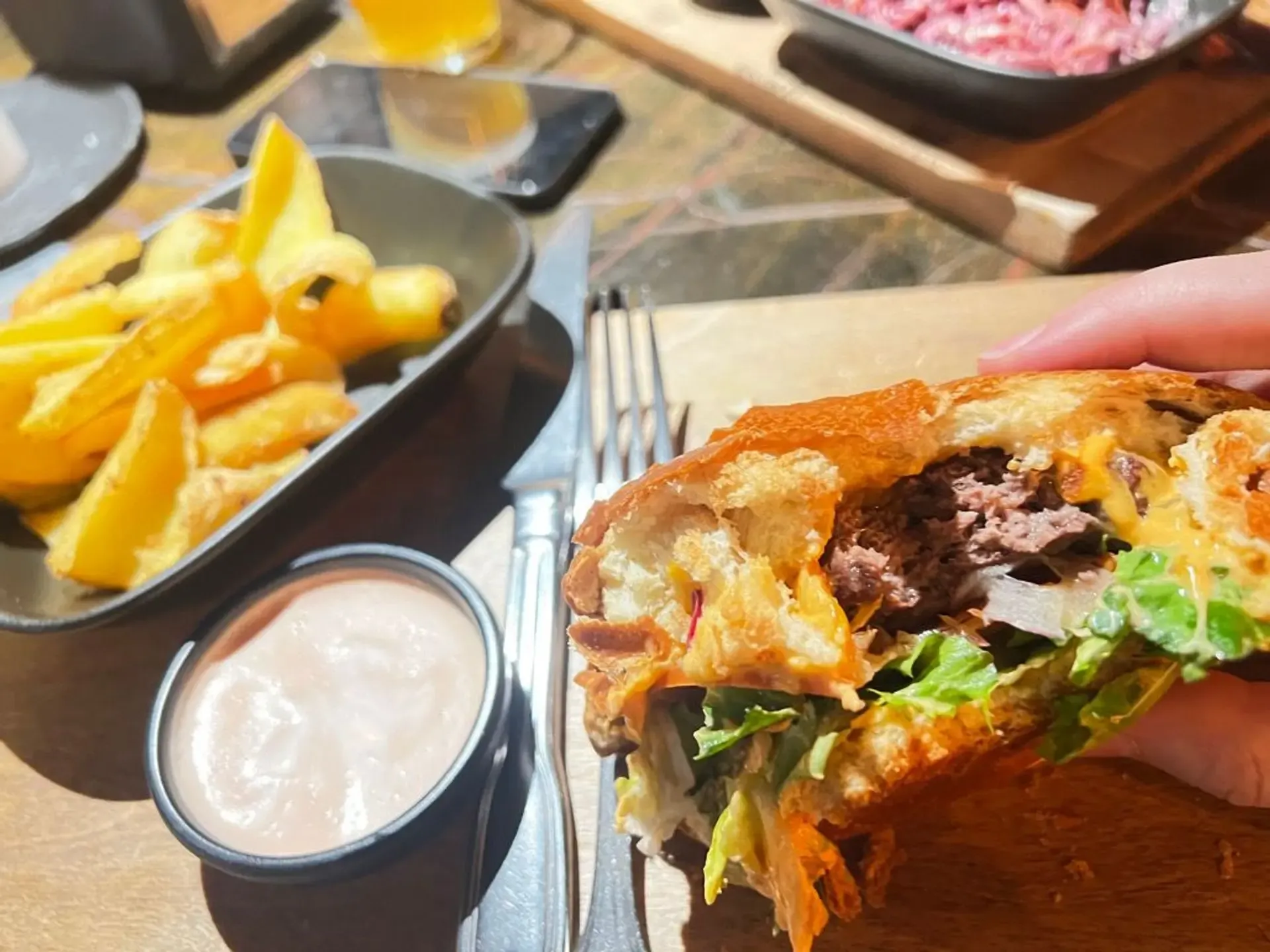 Maltinukas nebuvo served medium well… Vidutiniškas. Alkiui numalšinti ok.