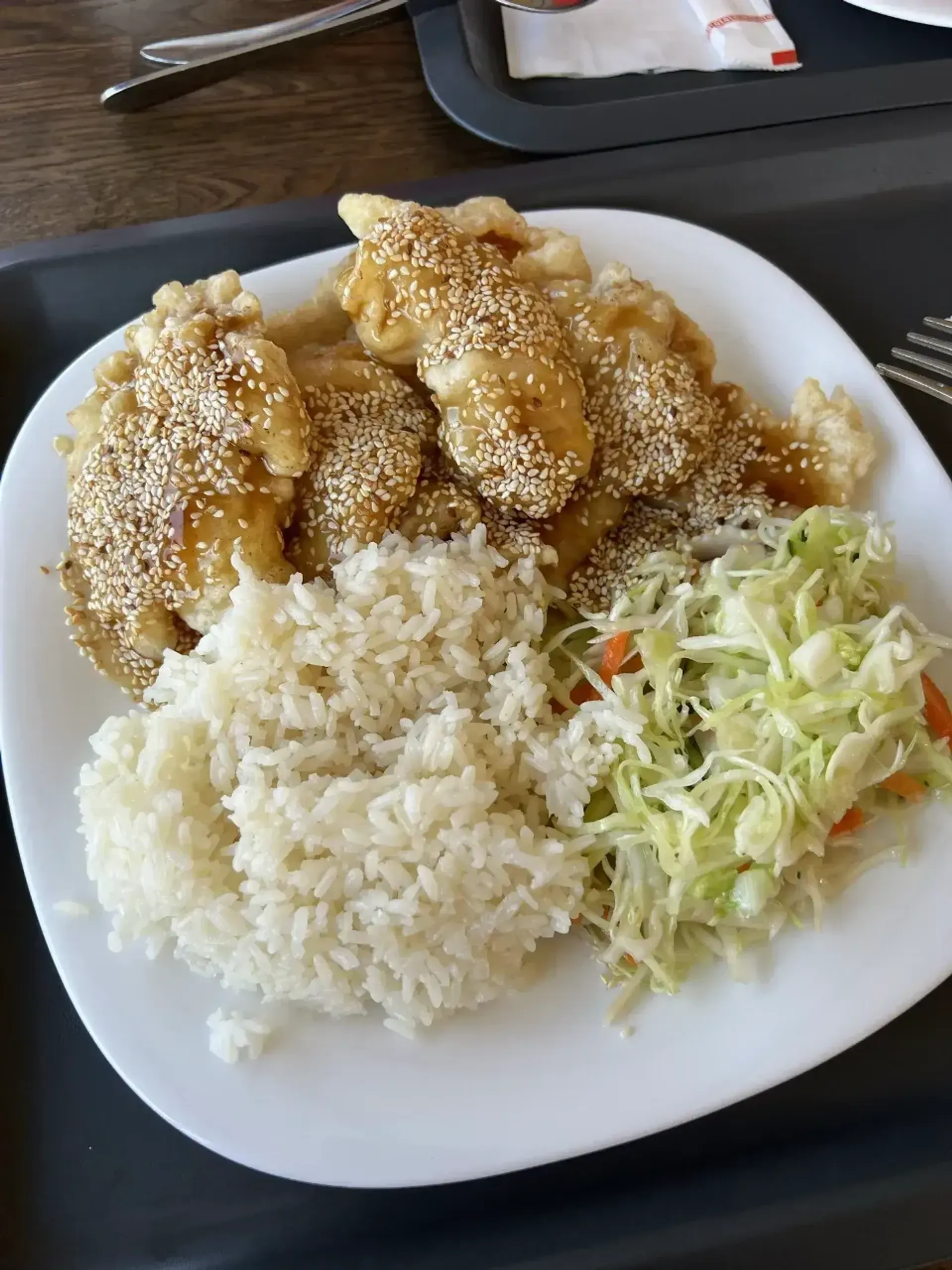Vištiena tai tikrai, kad traški, vietomis net sausa (o kaip tai įmanoma, kai pil