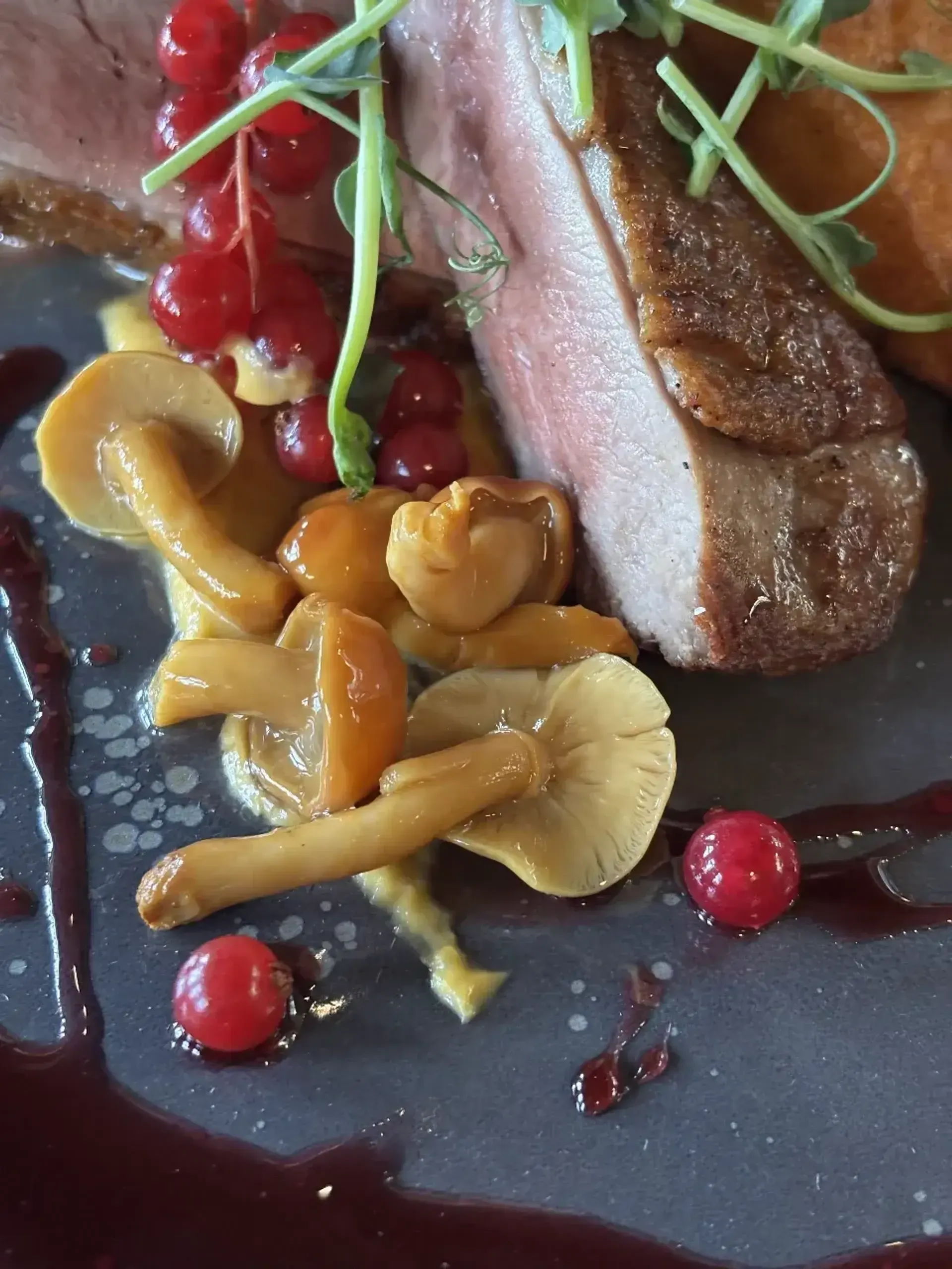 Savaitgalį lankėmės Meat Lovers, patirtis buvo maloni. Užsisakiau Antienos kepsn
