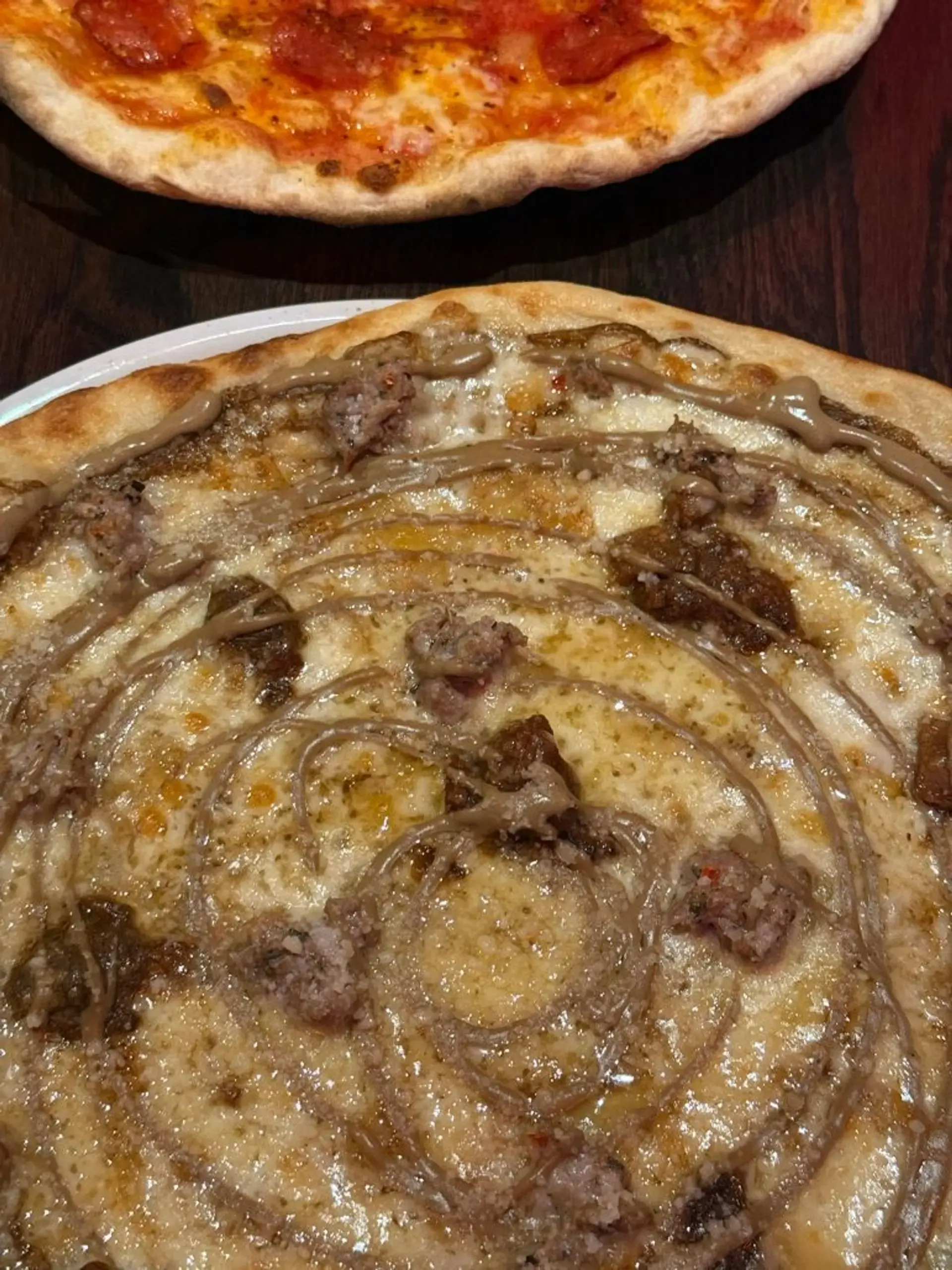 Stiprus skonis, baravykai skaniai dera su itališka mėsyte.