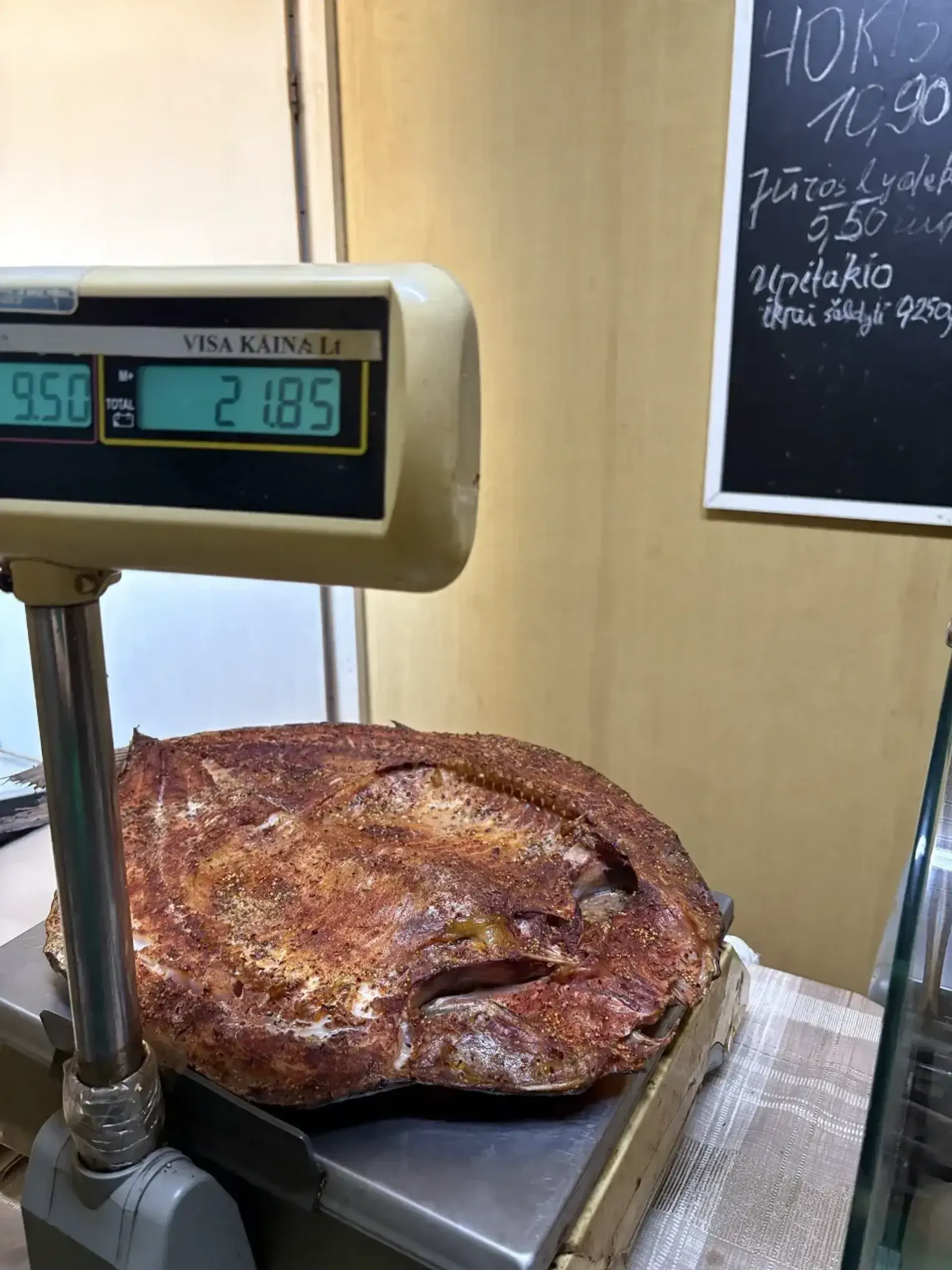 Na ne restoranas, bet take out į gamtą ar namo - a must! Jau tokia skani žuvelė,