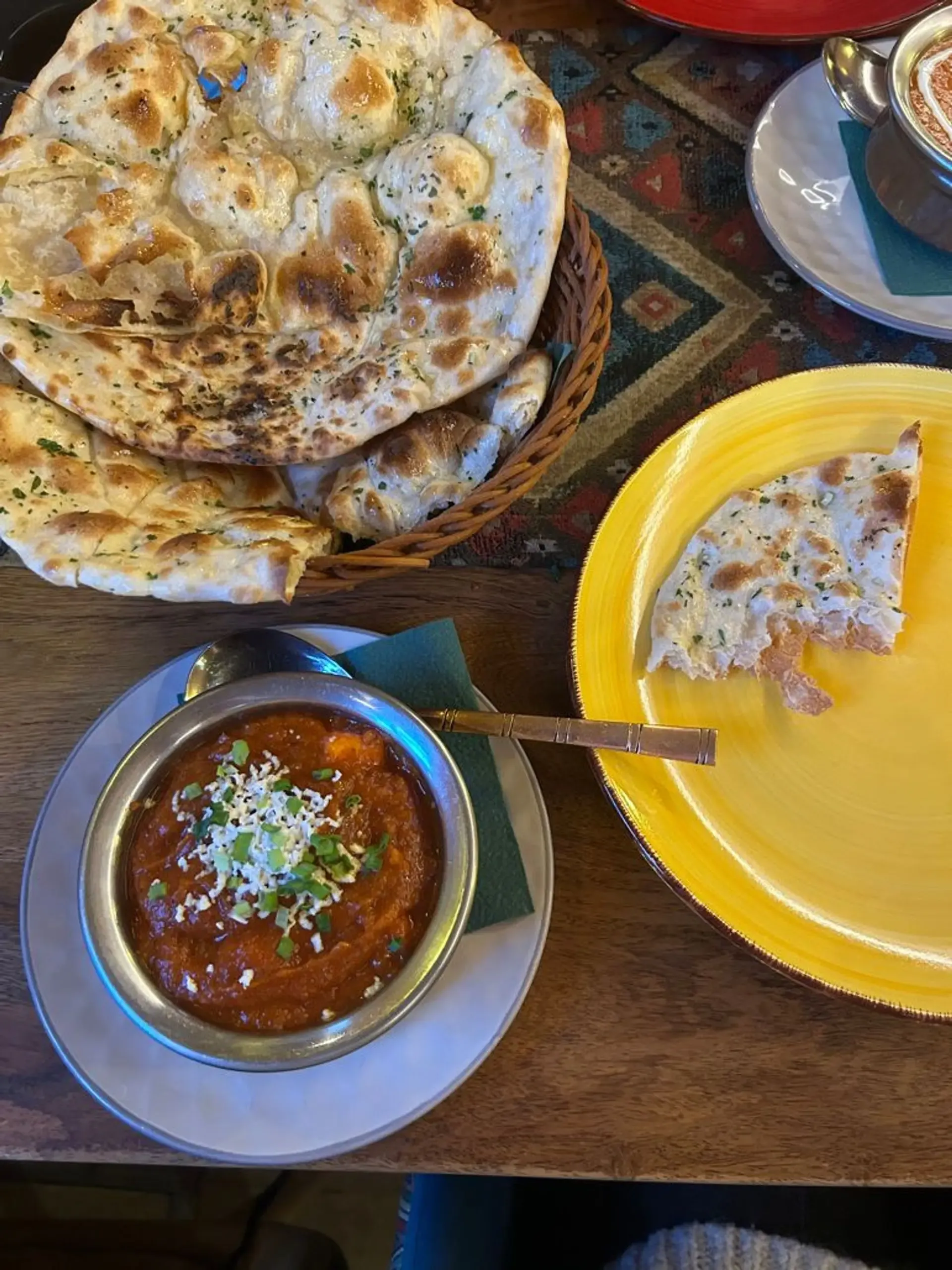 Nustebinau pati save renkantis vegetarišką opciją. Tokio Paneer sūrio derinio su