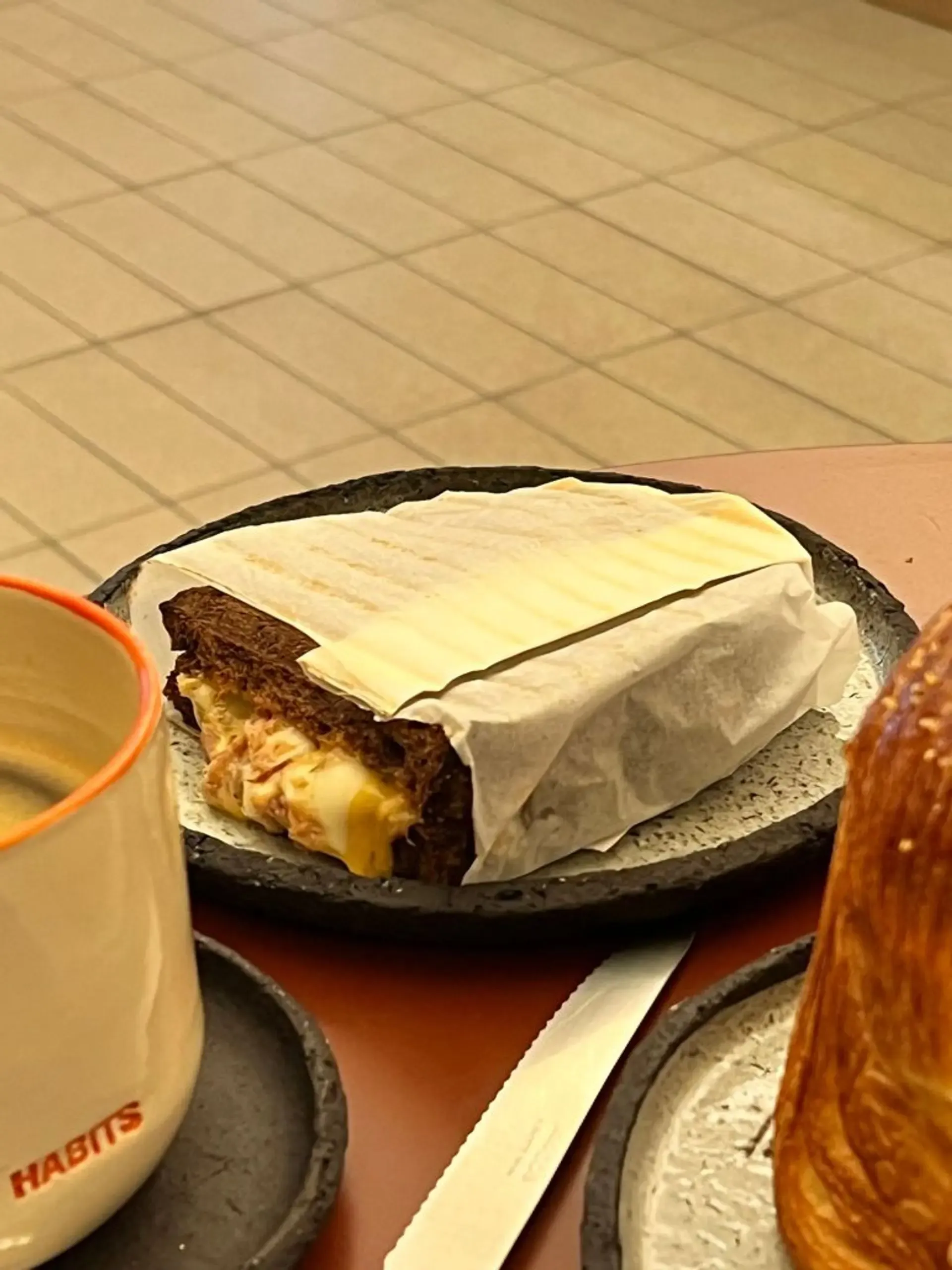 Skani, traški duona, suuuper cheesy ir daug skonio - valgiau ne aš, tai perduodu