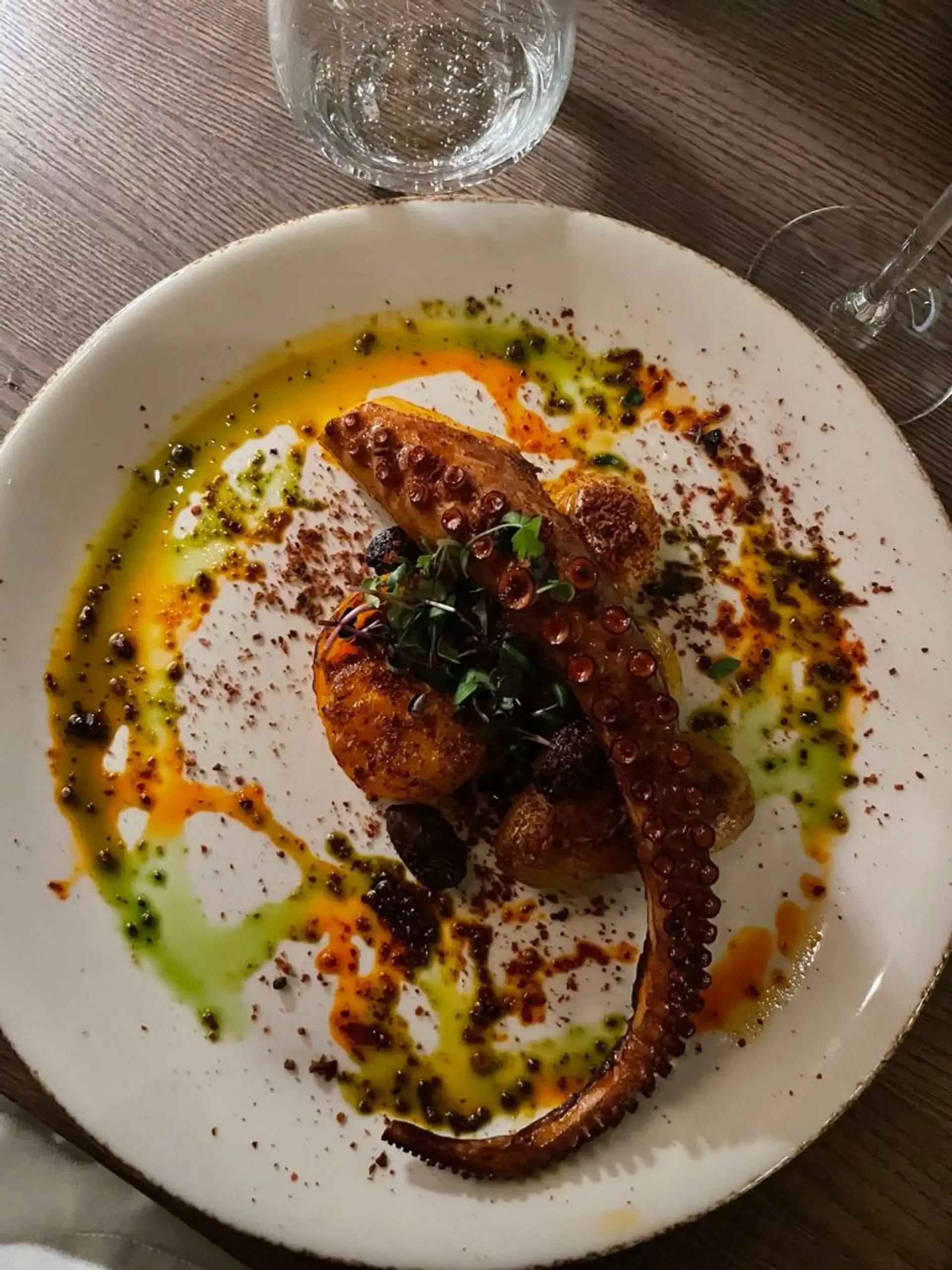 Puikiai subalansuotas patiekalas. Aštunkojis tirpo burnoje, nduja suteikė aštrum