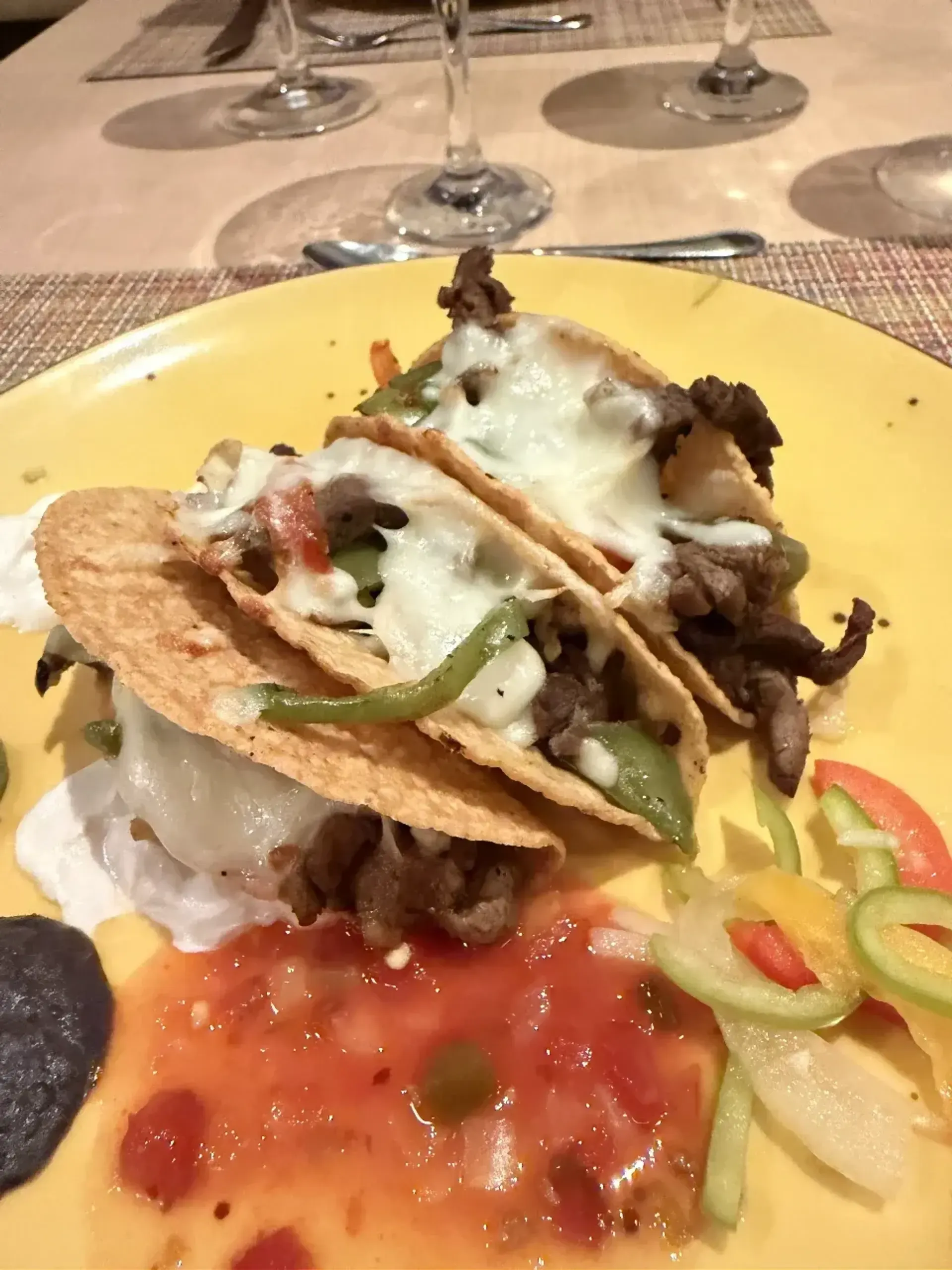 Hard crispy taco shell. Juicy beef. Loved the sauces on the side that immediatel