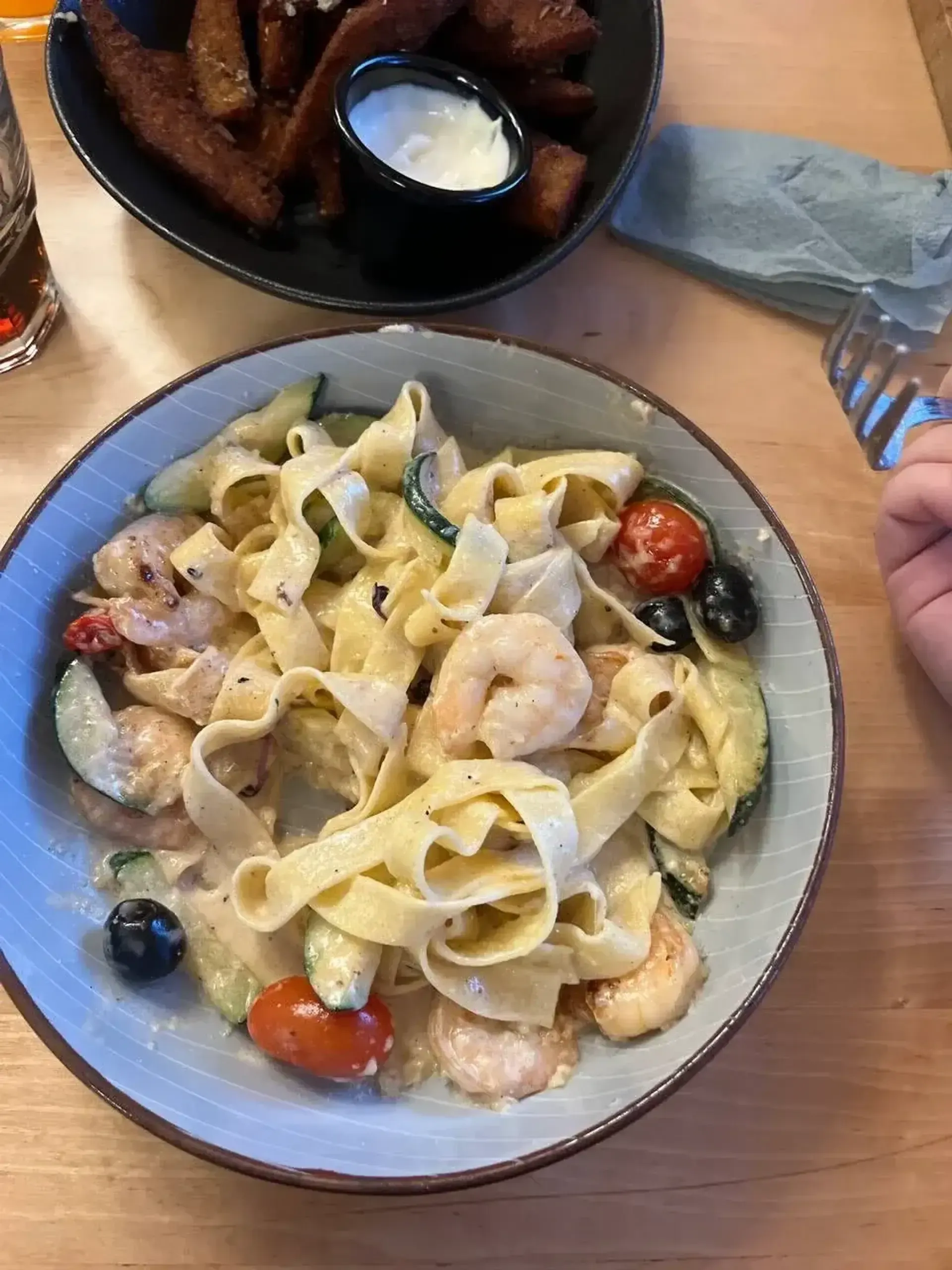 Nežinau kas per santykiai pas mane su šiais makaronais, bet dažnai juos imu ir k