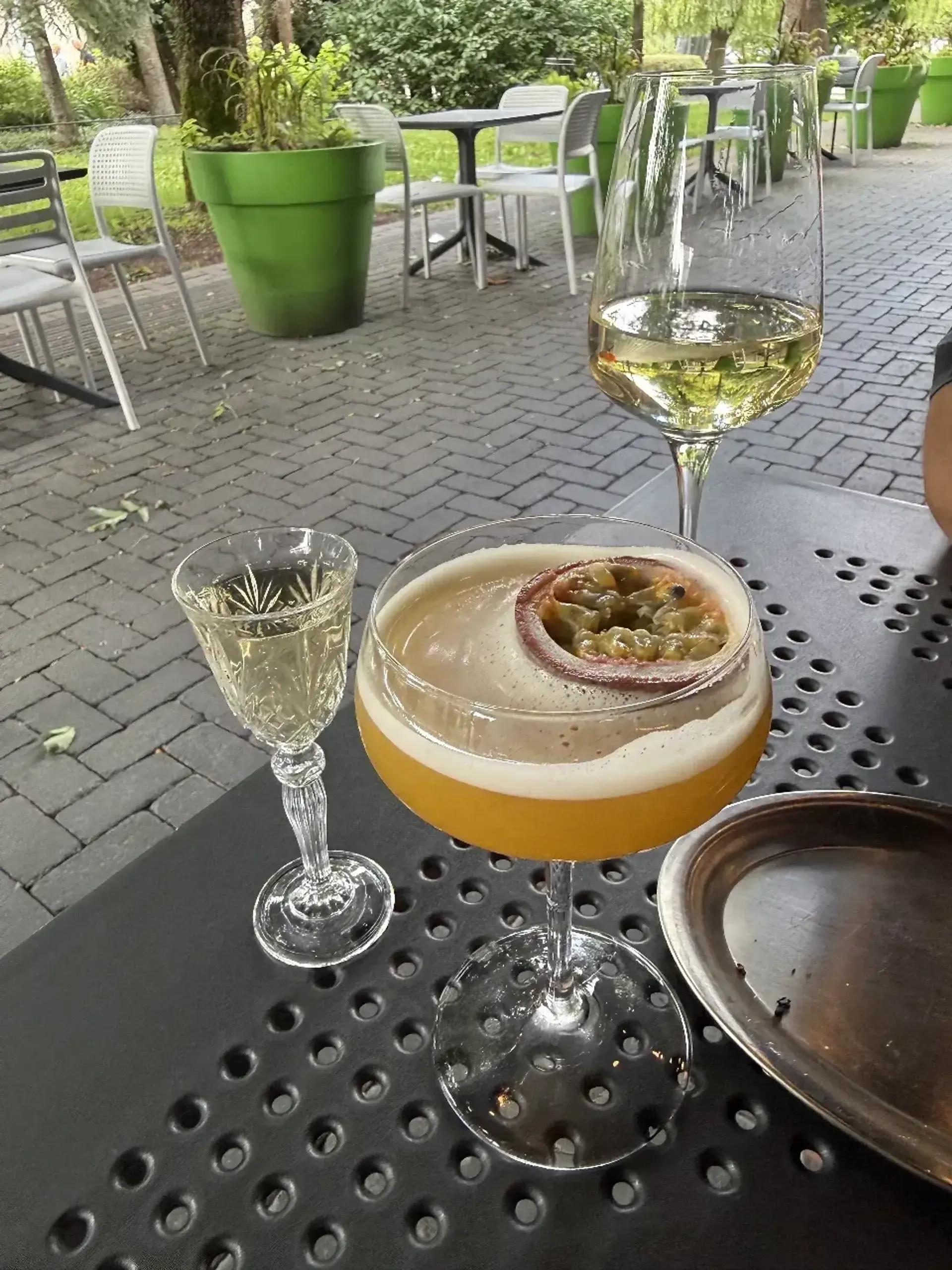 Žiauriai saldu. Gal jeigu būtų alkoholinis, tai alkoholio kartumas permuštų tą s