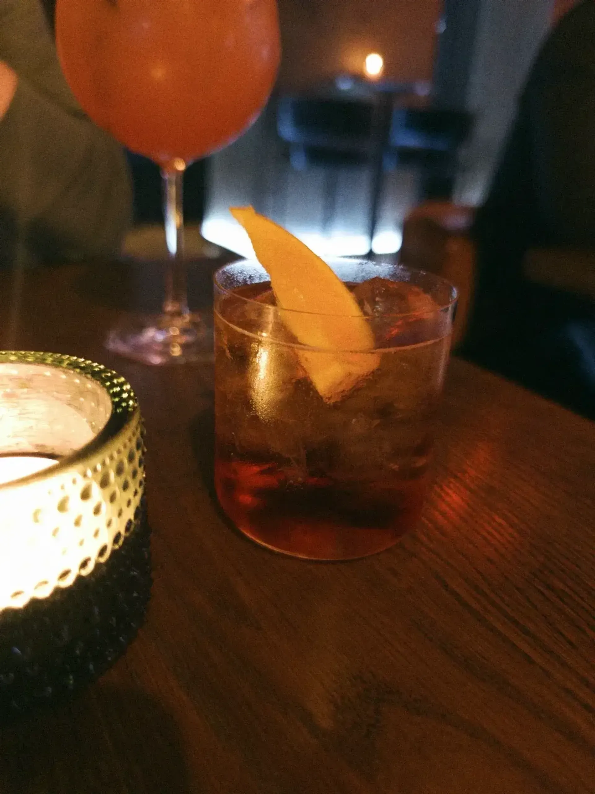 Pirmą kartą ragavau šį, tai panašu bus mano go to. Negronis šiaip man per kartus