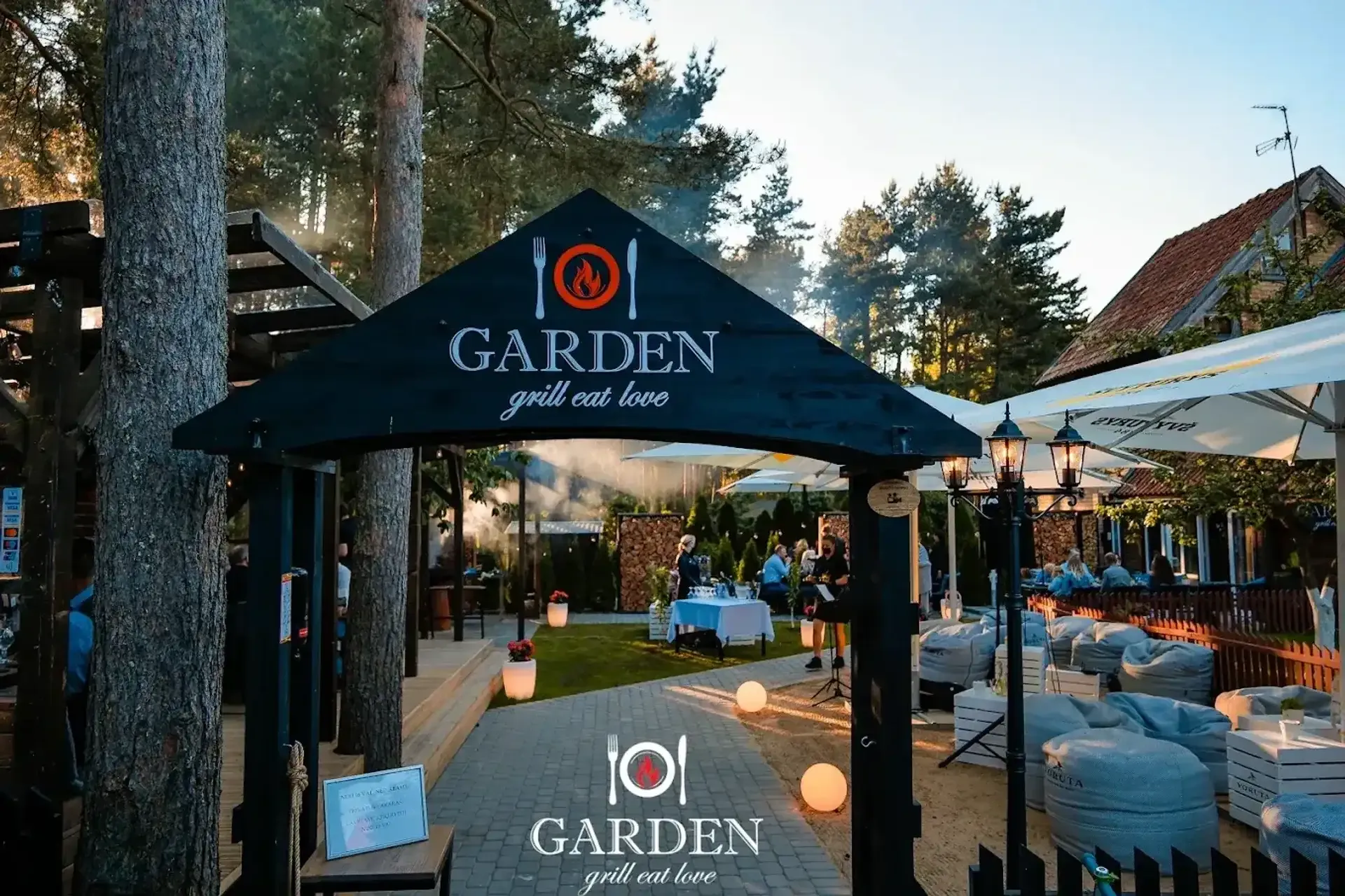 Garden grill