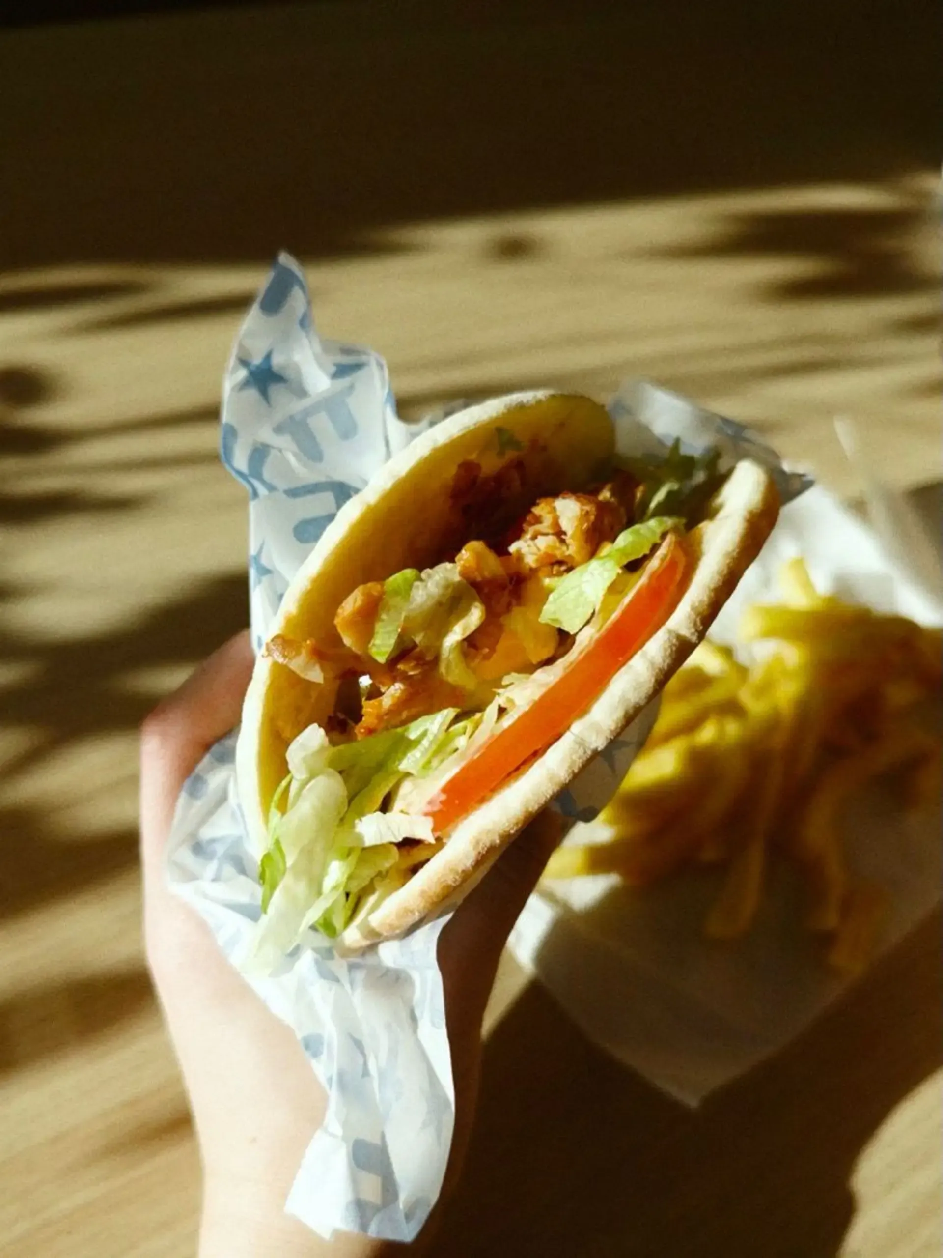 Ko dar žmogus, kebabų entuziastas, gali norėti iš kebabo mėsainio naujienos. Sen