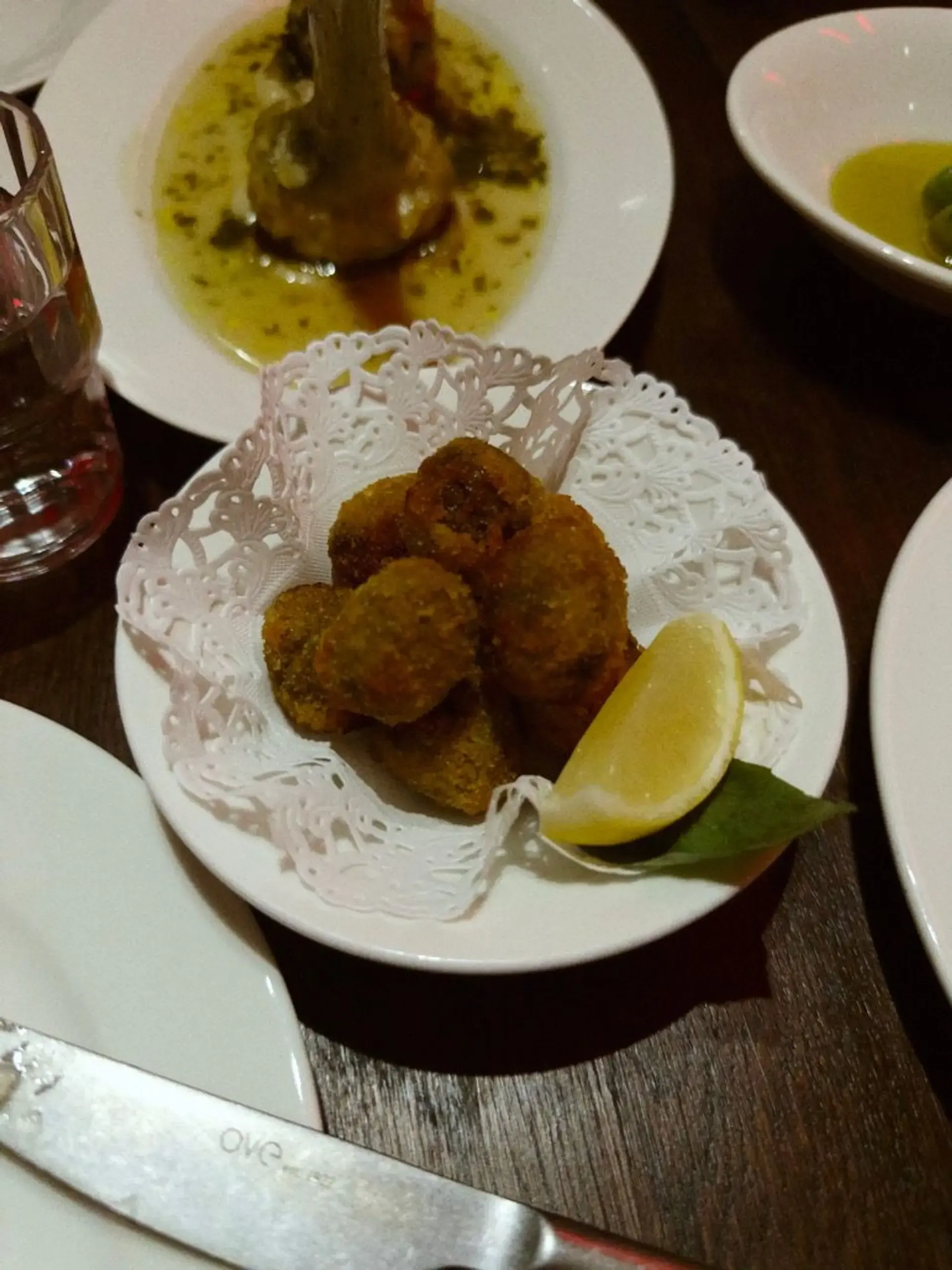 Vykęs ir labai įdomus, neregėtas, neragautas užkandis. Alyvuogės tokios, lyg med