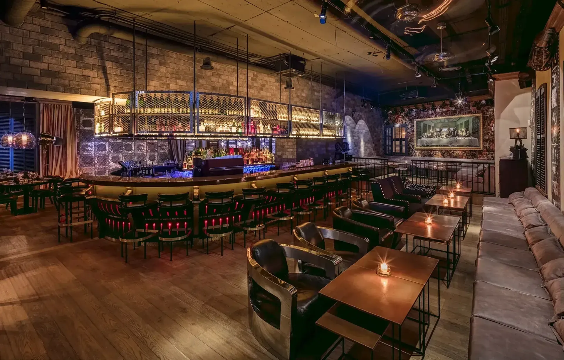 Bizarre Restaurant & Bar