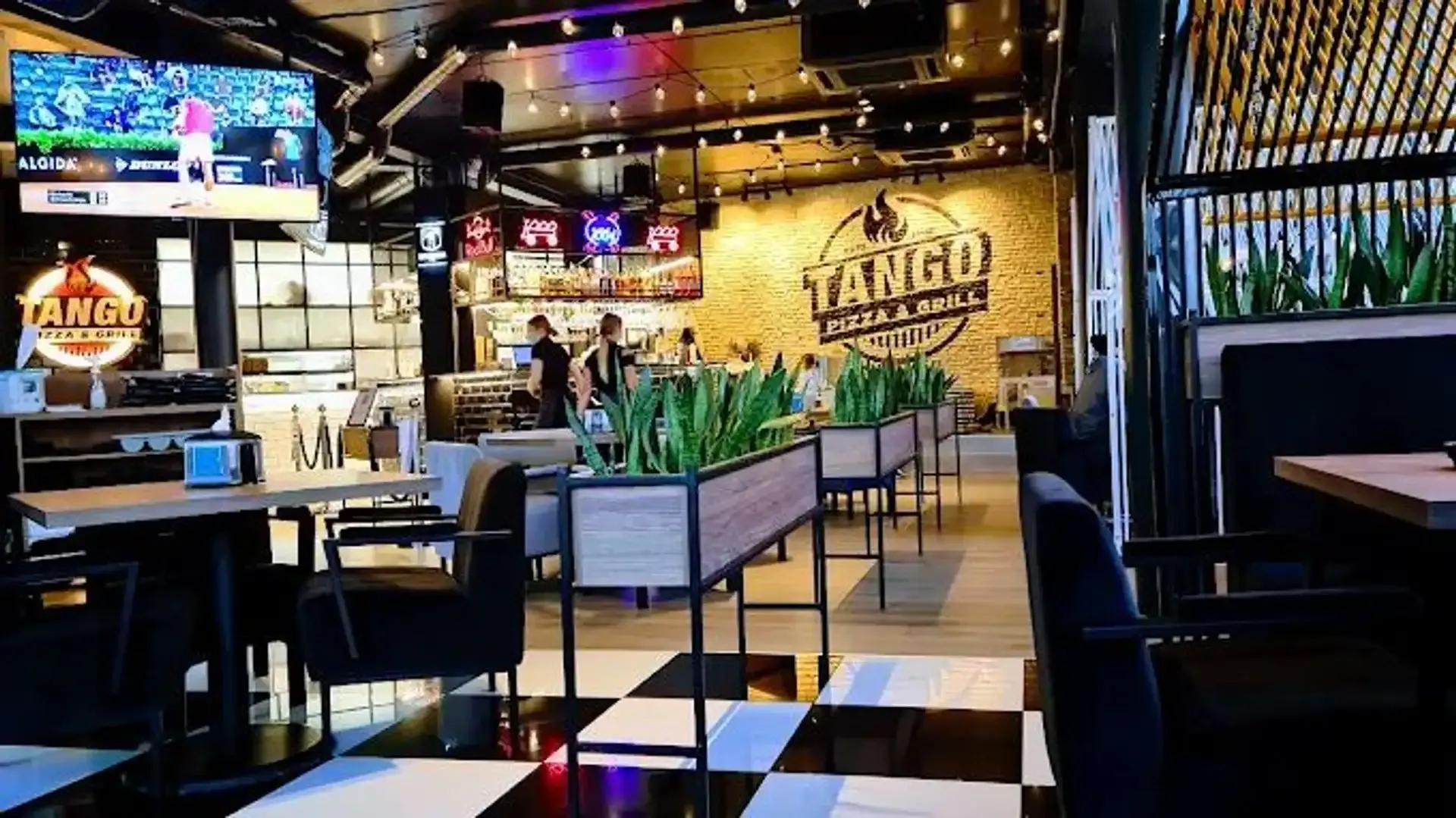Tango pizza&grill