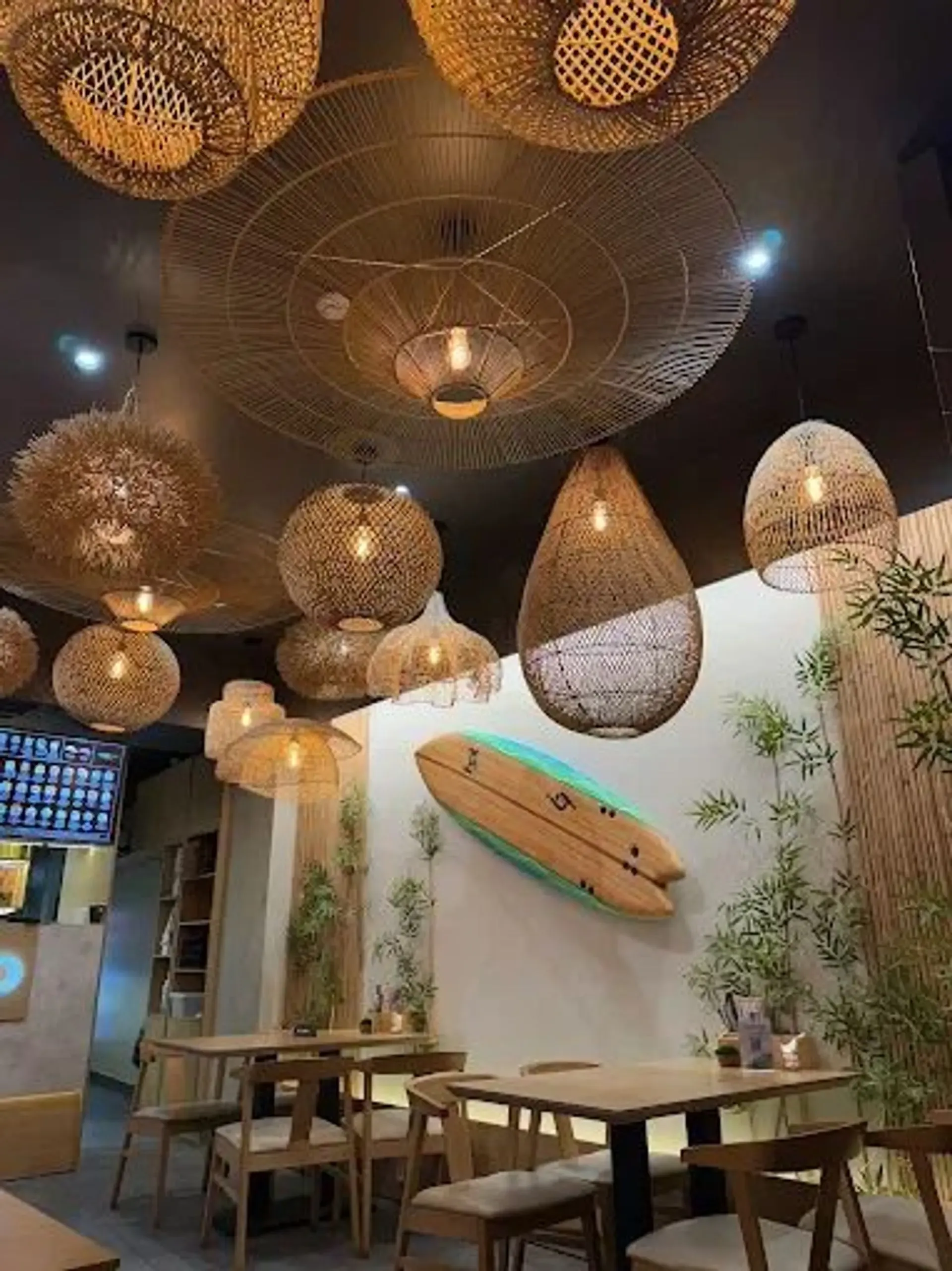 Awokado wok&sushi