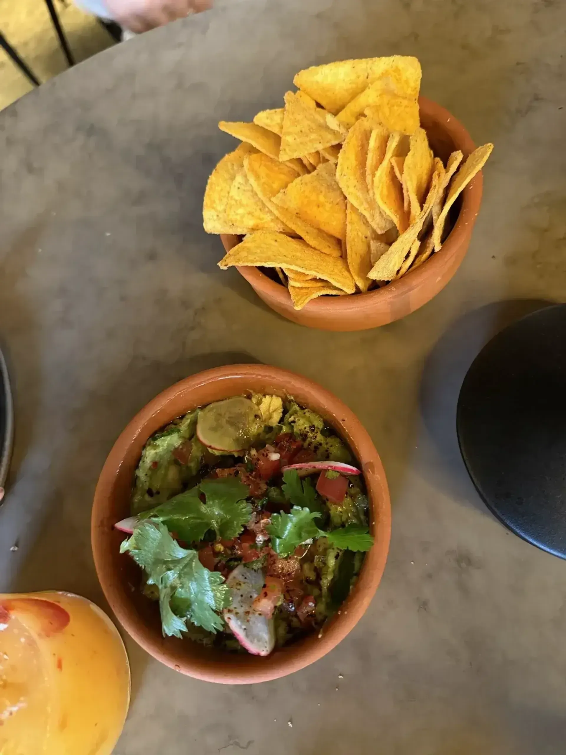 Nachos čipsai su skania ir šviežia guacamole. Nėra labai ką ir pakomentuot, visi