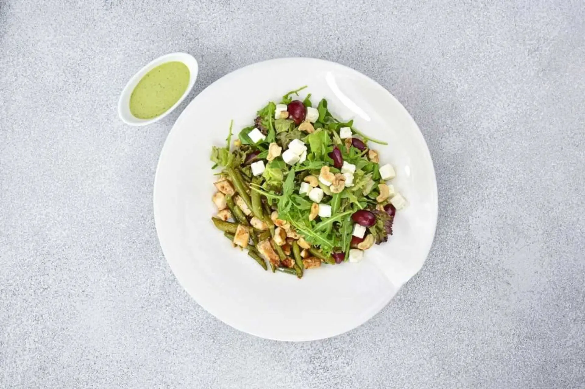 Wok keptos vištienos ir Feta sūrio salotos
