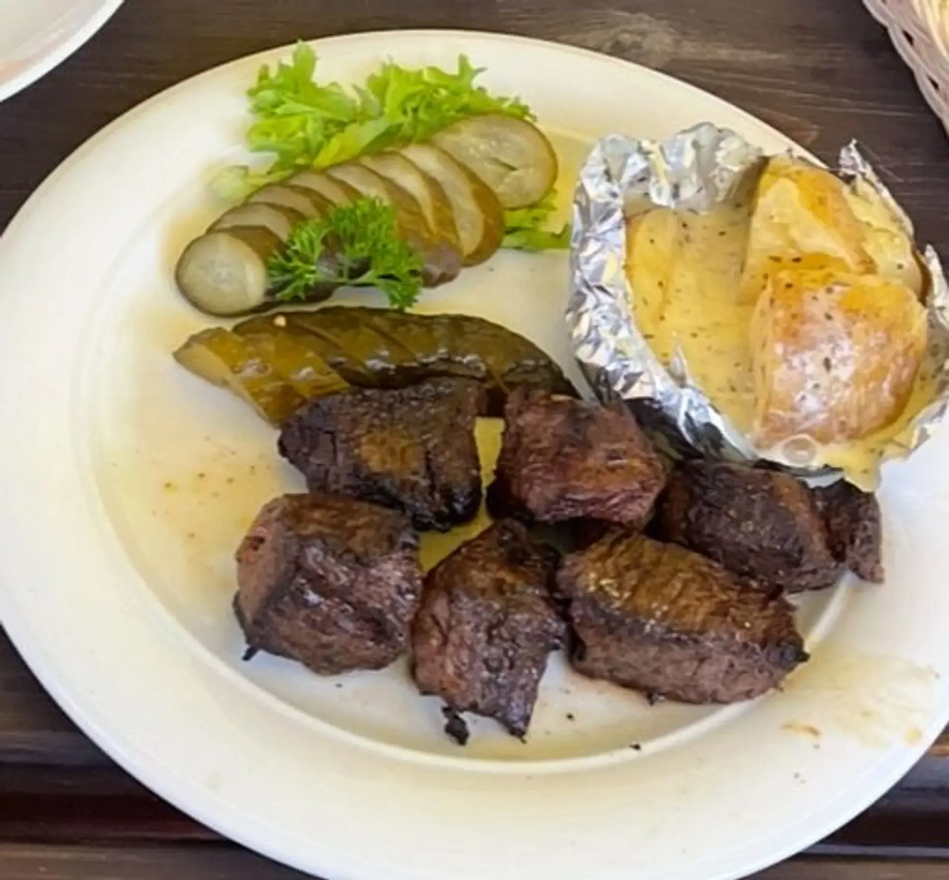 klasikų klasika tapęs fabų restoranas serviruoja steiką ant iešmo. toks medium t