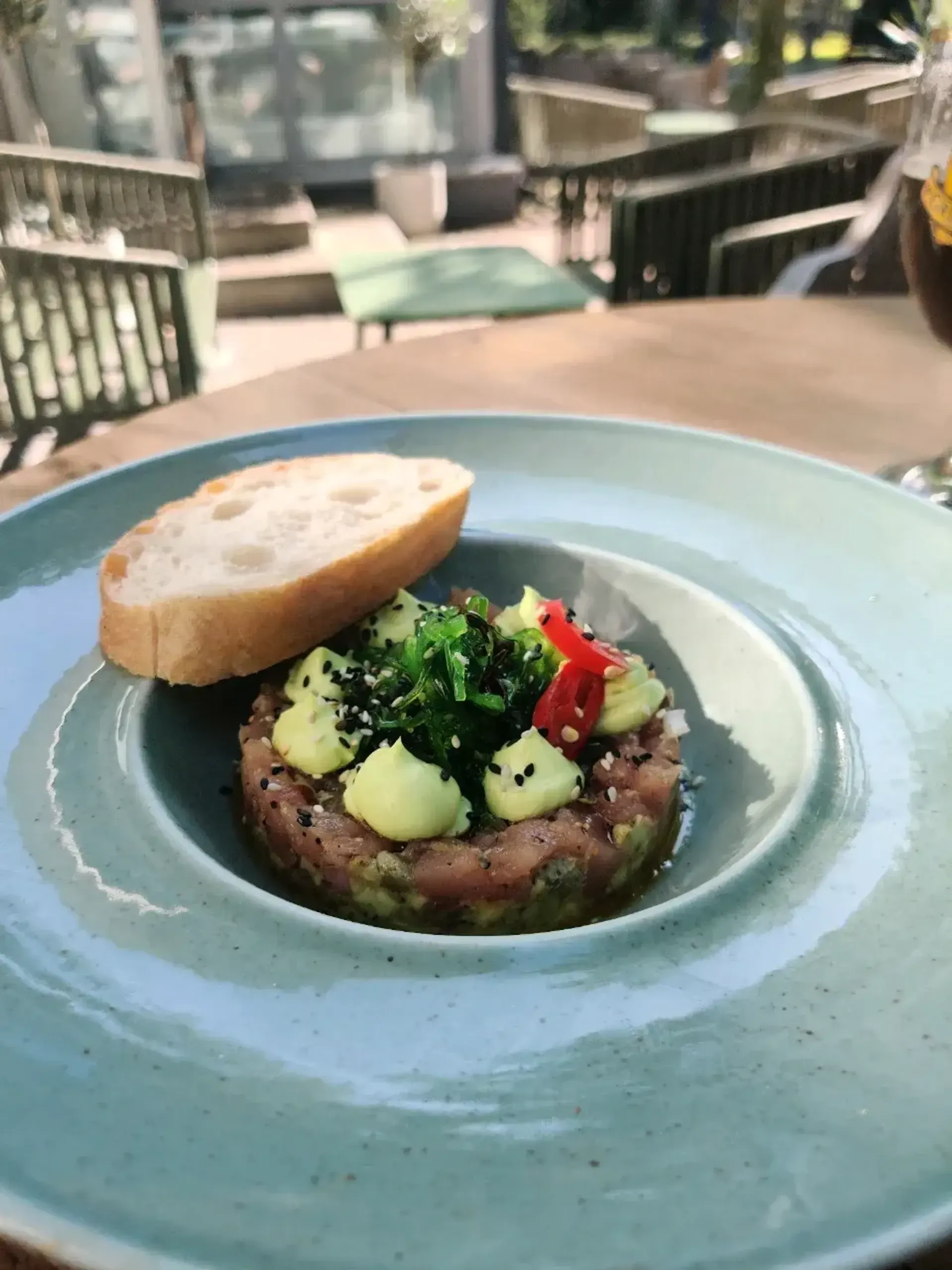 Jaučiu pirmą kartą valgiau tartarą su wakame dumbliais. Padažo skonis gerai suba