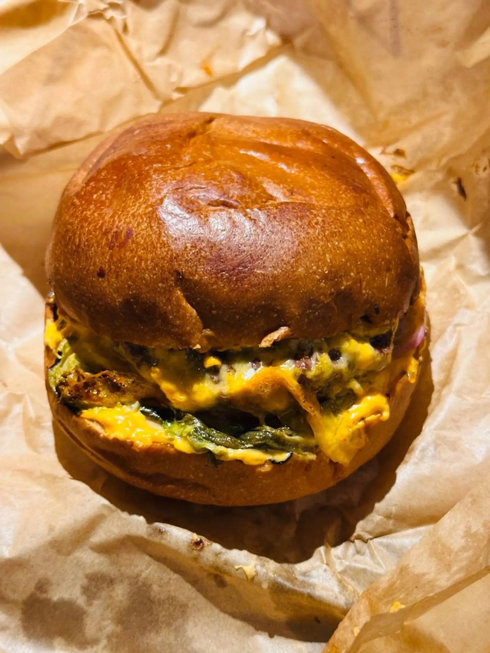 Klasikinis Jautienos maltinuko (well done) burgeris, mėgstantiems jau patikrintą