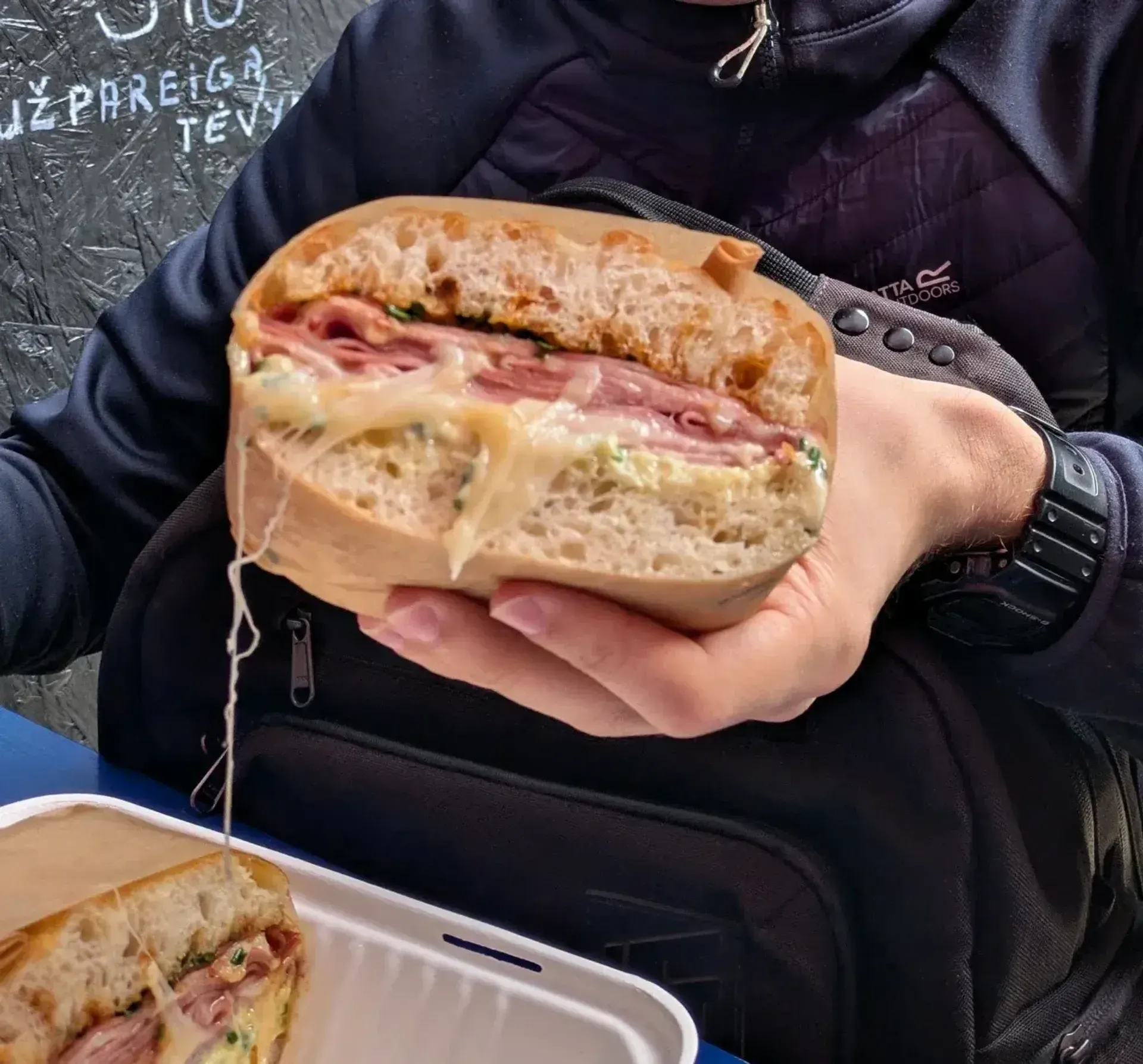Jei šitas sumuštinis būtų žmogus, pasipirščiau. Nors ir esu ištekėjus. Jūs nesup
