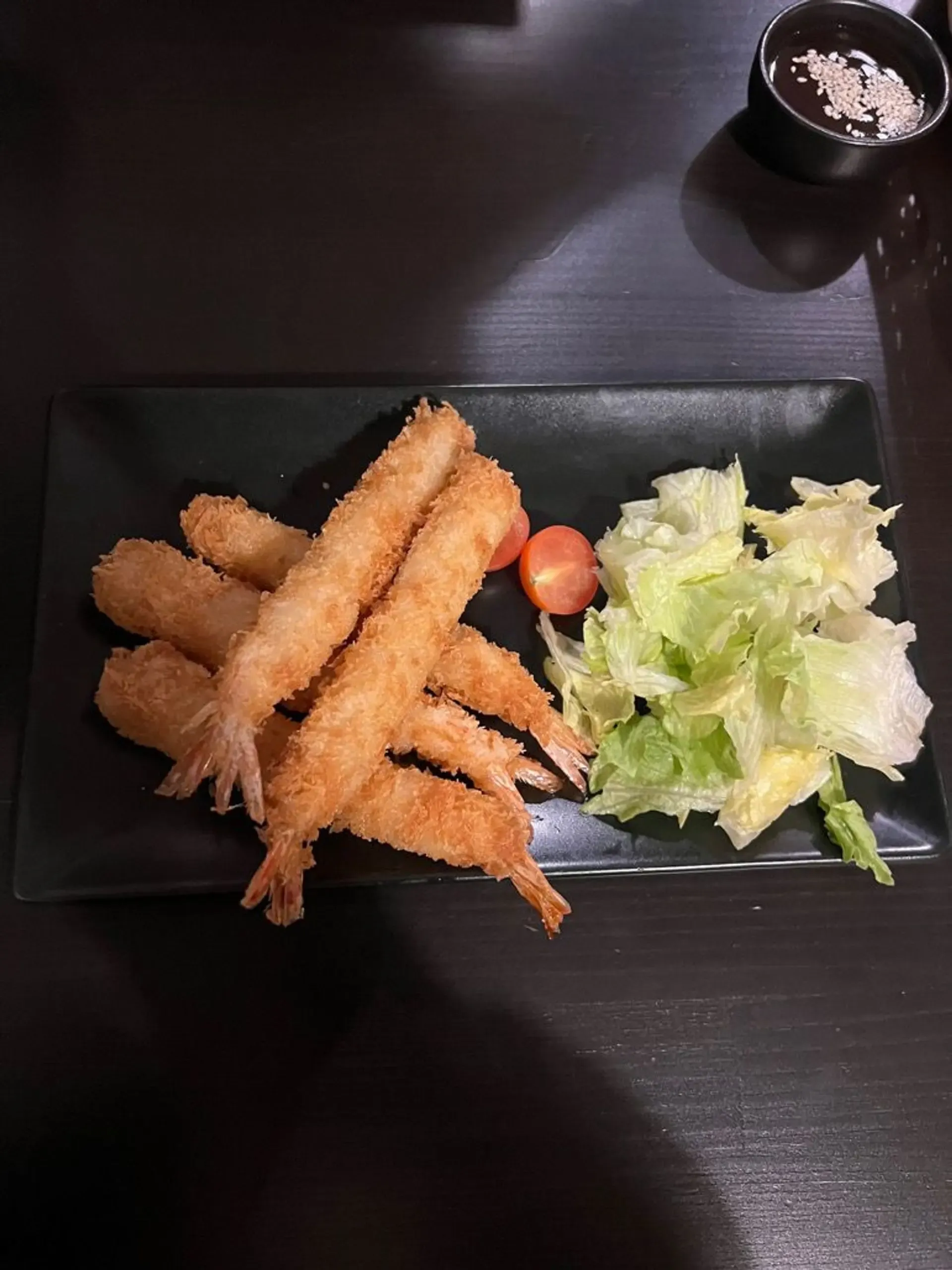 Labai decent, traškios krevetės, bet labiausiai sužavėjo padažas, smoky teriyaki