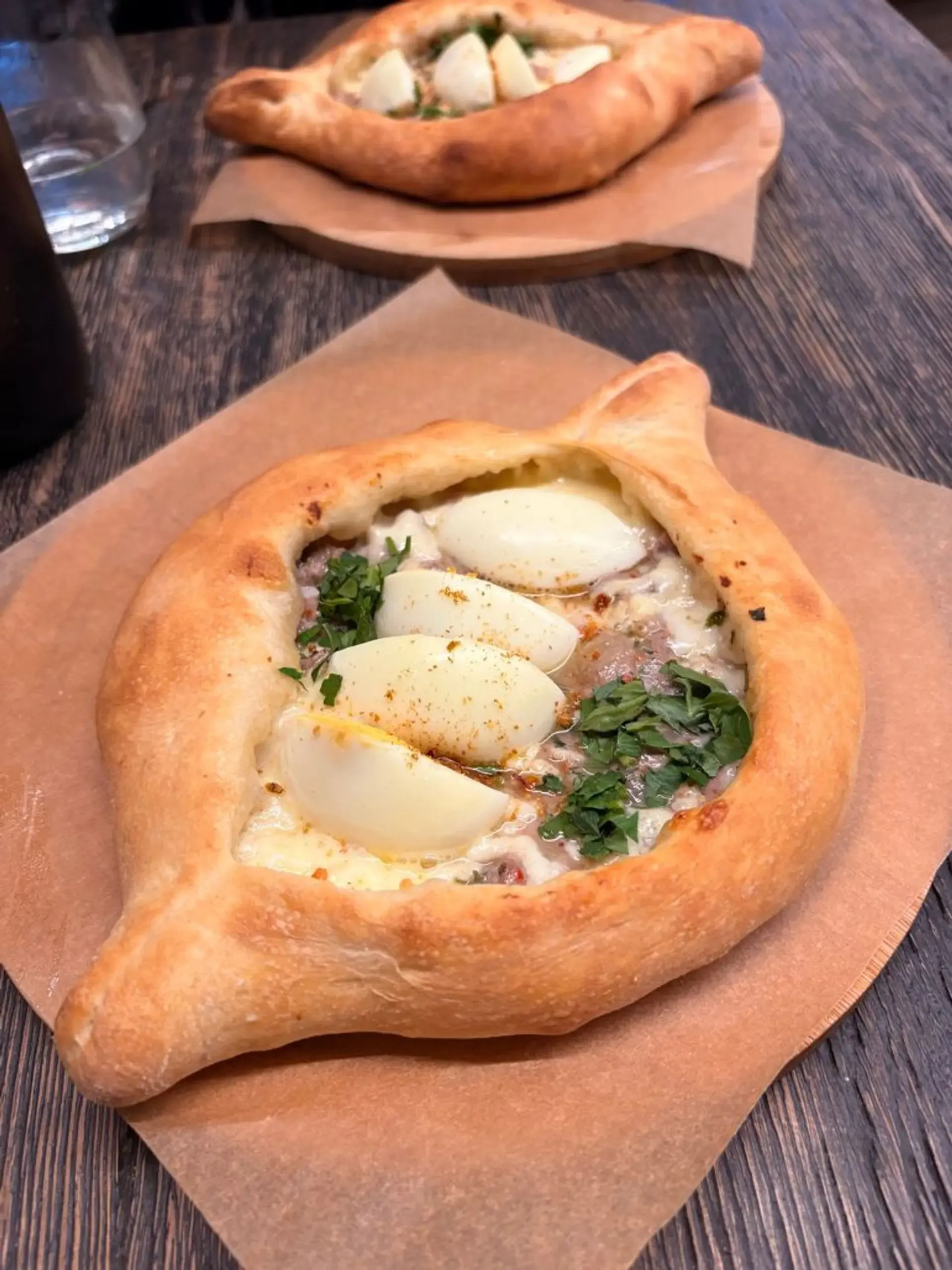 Nesu chačiapurių žinovė, bet šis pasirodė visai padorus.