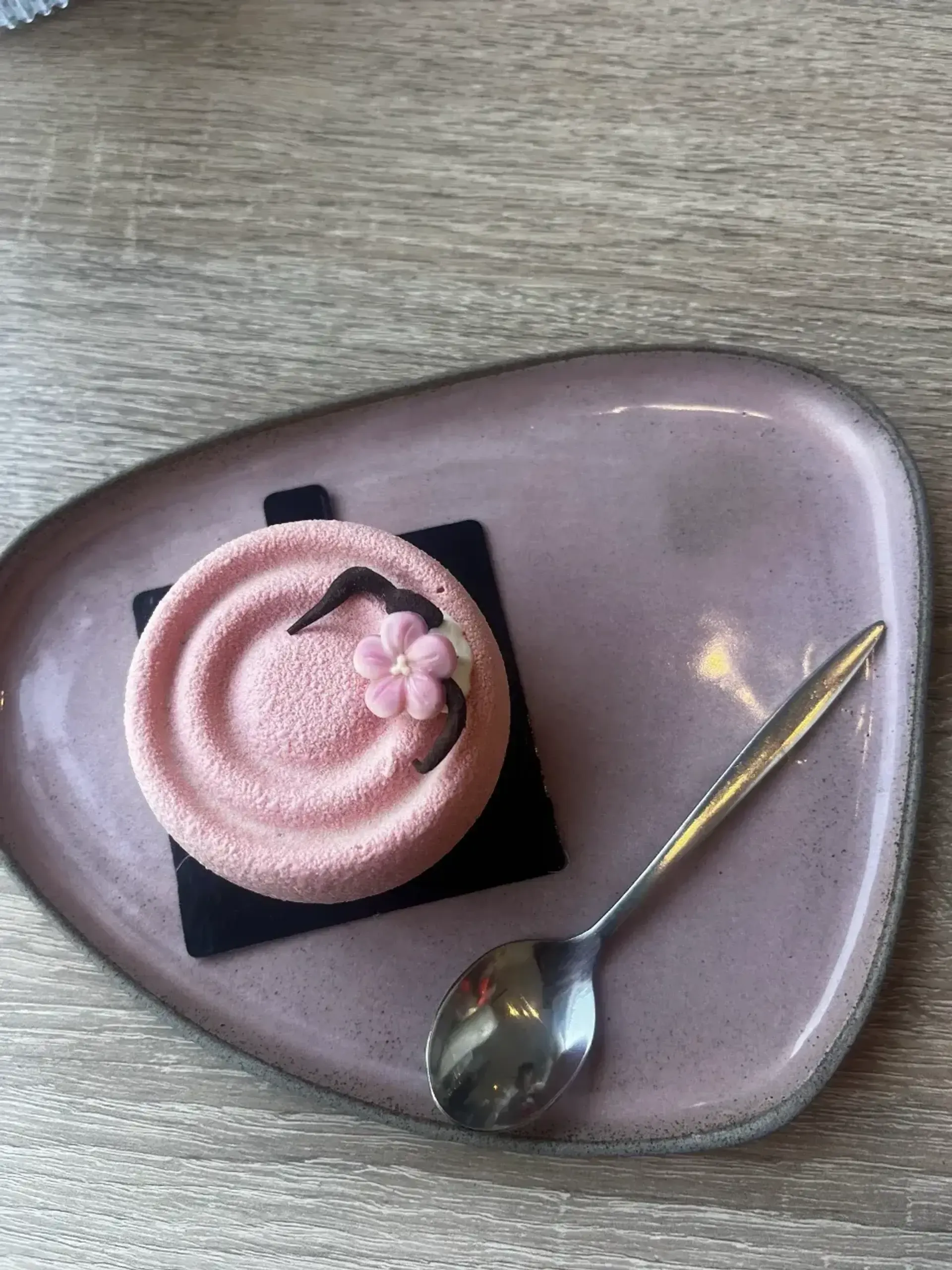 Sakoma apie savo miestą tik gerai arba nieko, bet atėjus į Nuogne galima tik ge