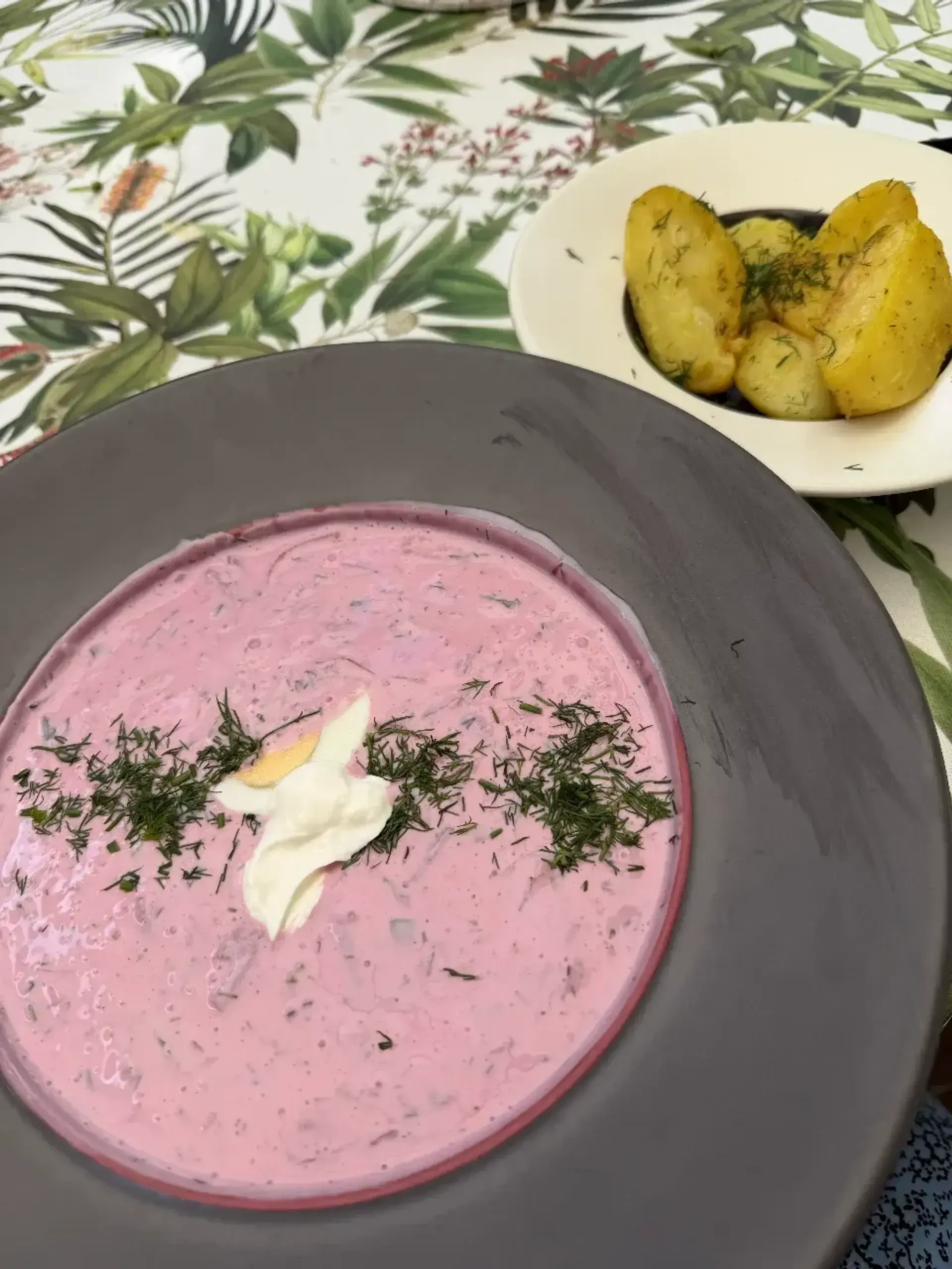 Pritrūko rūgštelės, bet bent jau kiaušinis įėjo į komplektaciją! Tiesa, gerokai