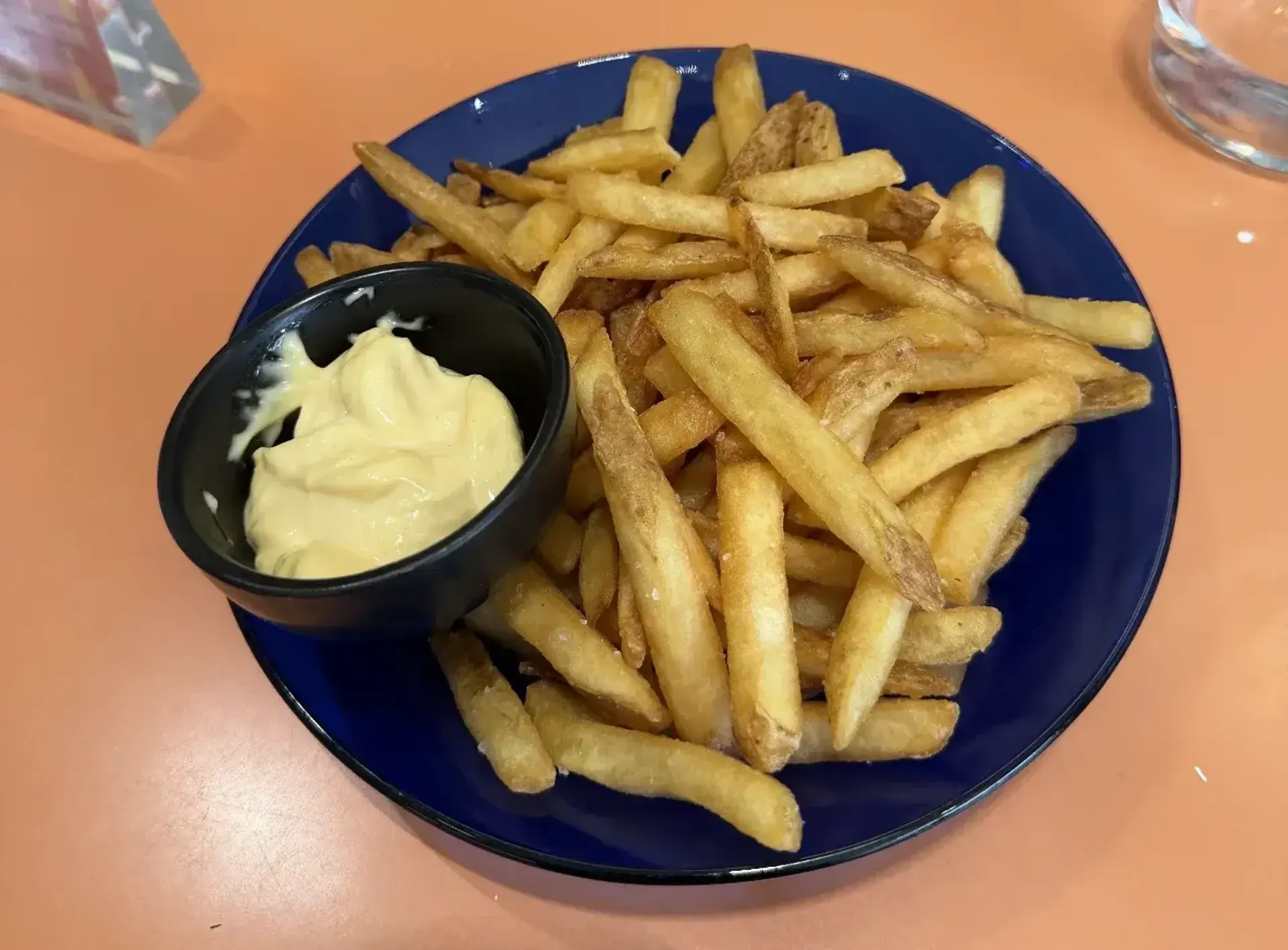 Kiek teko lankytis MO bistro, tiek viskas visuomet nuvildavo. Mano nuomone, vien