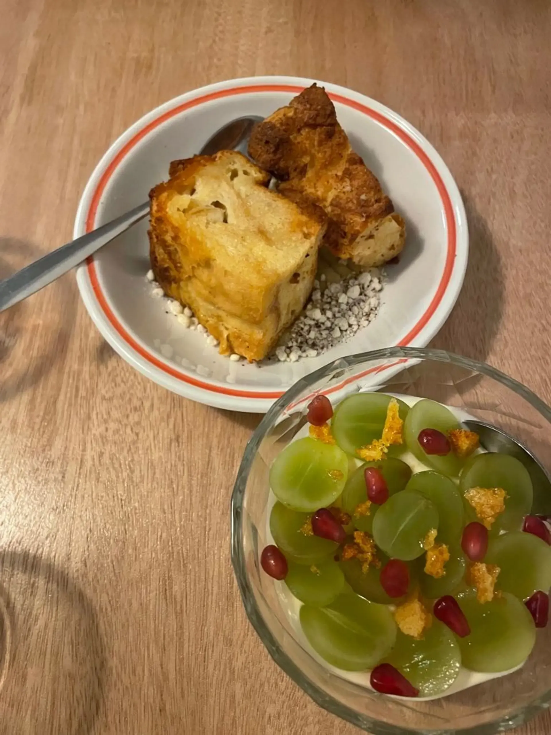 Na ir pabaigai desertas labai geras šiltas švelnus ir nėra labai saldus o dar ge