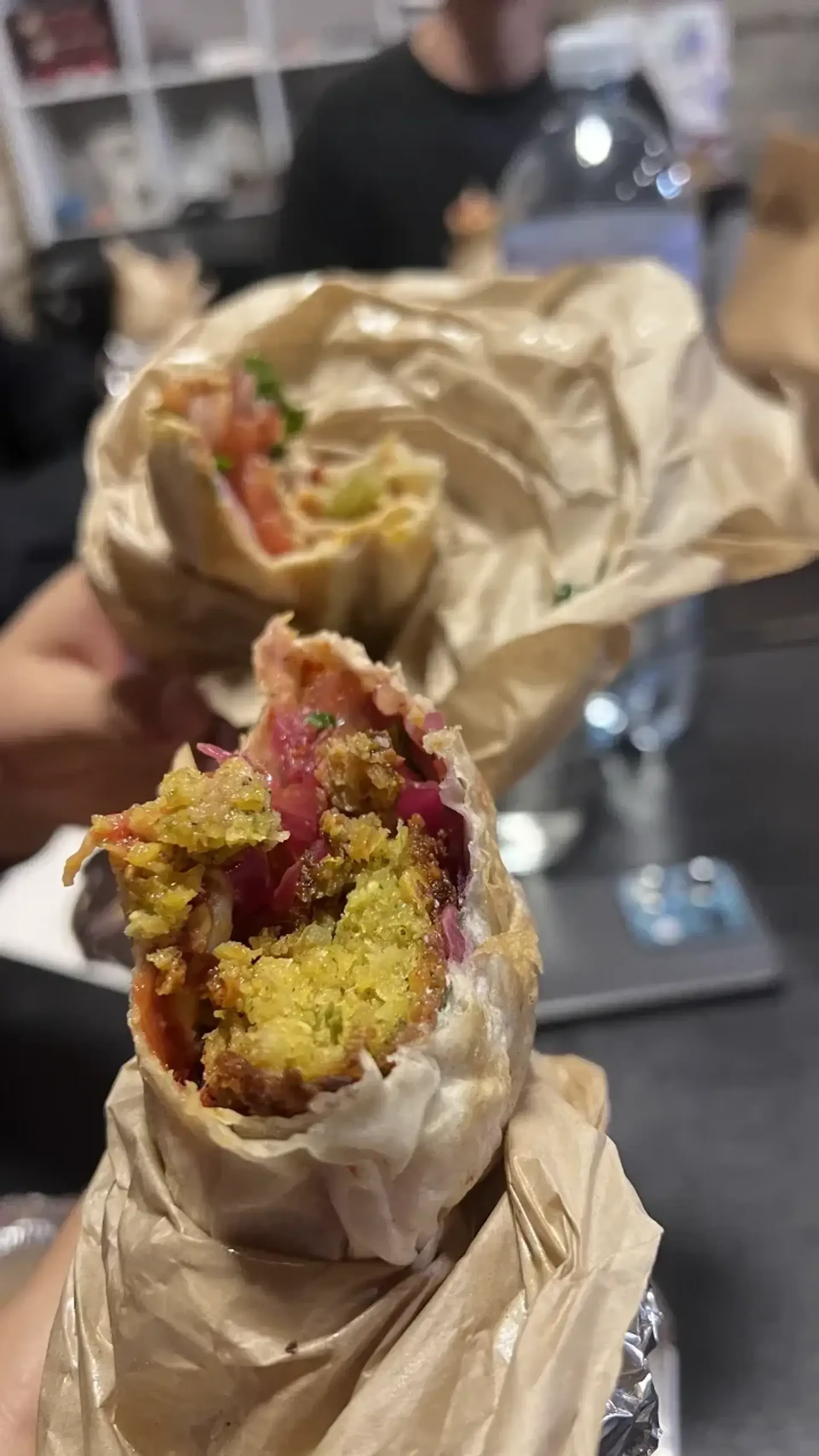 falafeliai labai skanūs, bet padažų ir visų kitų ingredientų mixas buvo man vidu