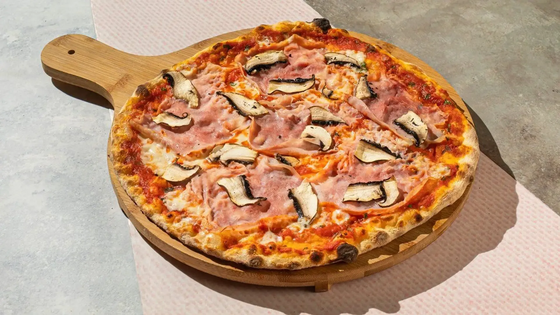 Prosciutto e Funghi