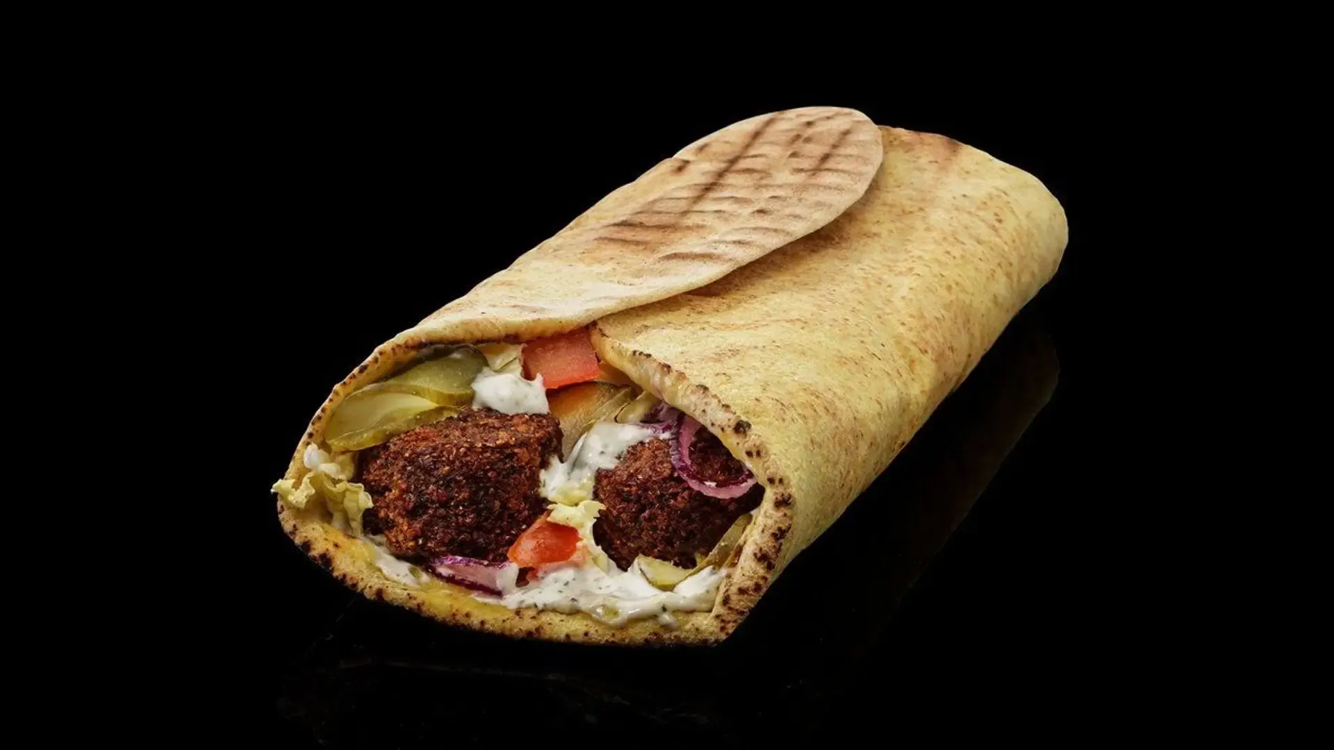 Kebabas lavaše su falafeliais