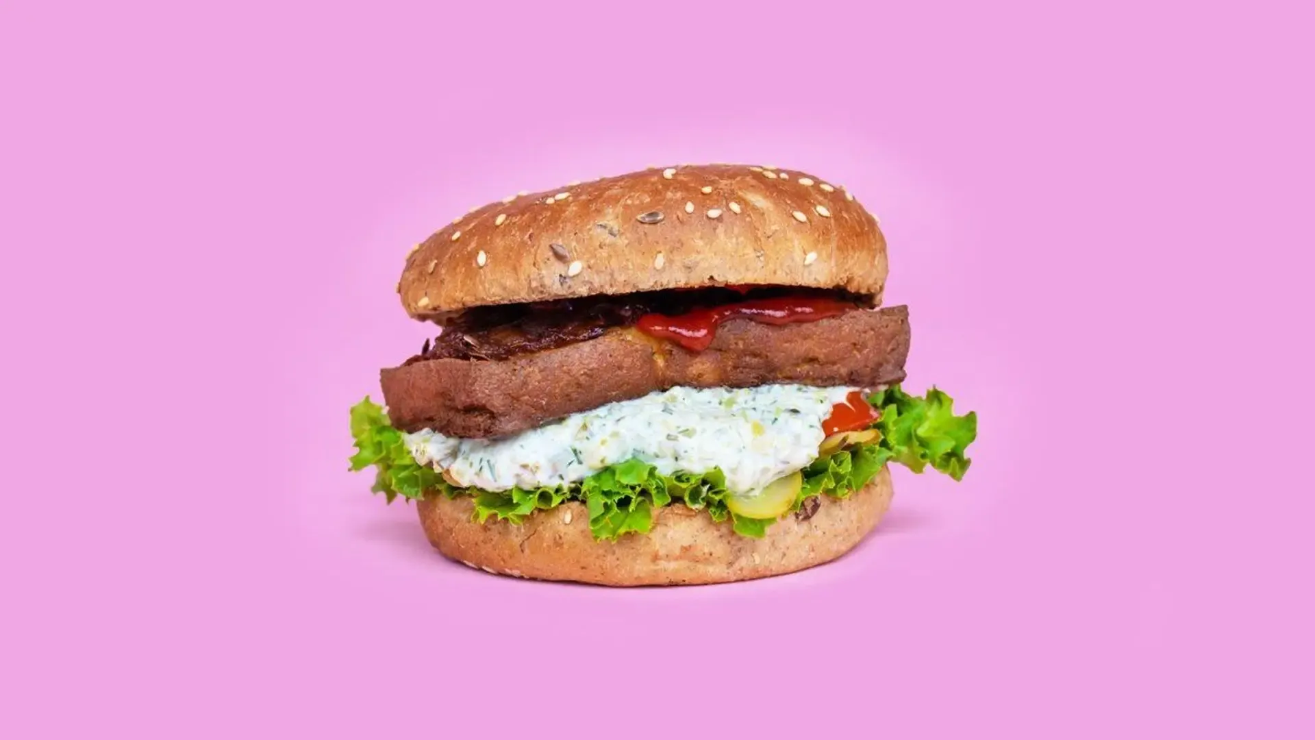 Tofu burgeris su karamelizuotais svogūnais