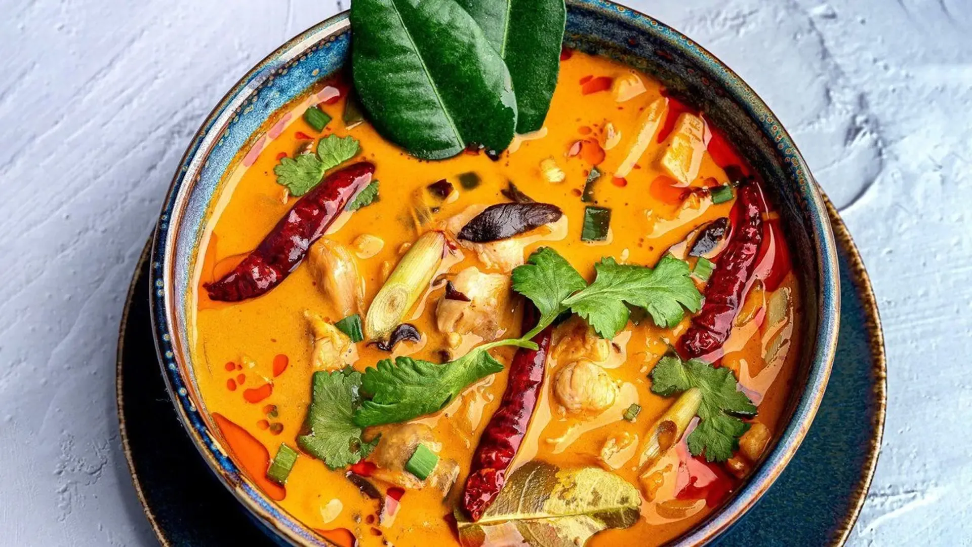 Tom Yum Nam Khon su kokosų pienu 🌶 ต้มยำน้ำข้น ไซส์ใหญ่